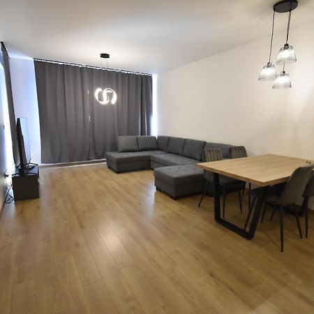 Imperial Apartment Albelli N,2 In Centre-Old Town - Private Garage Parking Košice Εξωτερικό φωτογραφία